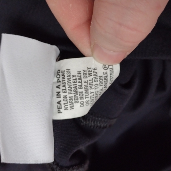 A PEA IN THE POD maternity Frida pocket crop leggings size 8 - Picture 10 of 10